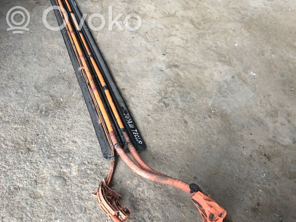Tesla Model Y Cable de alta tensión 