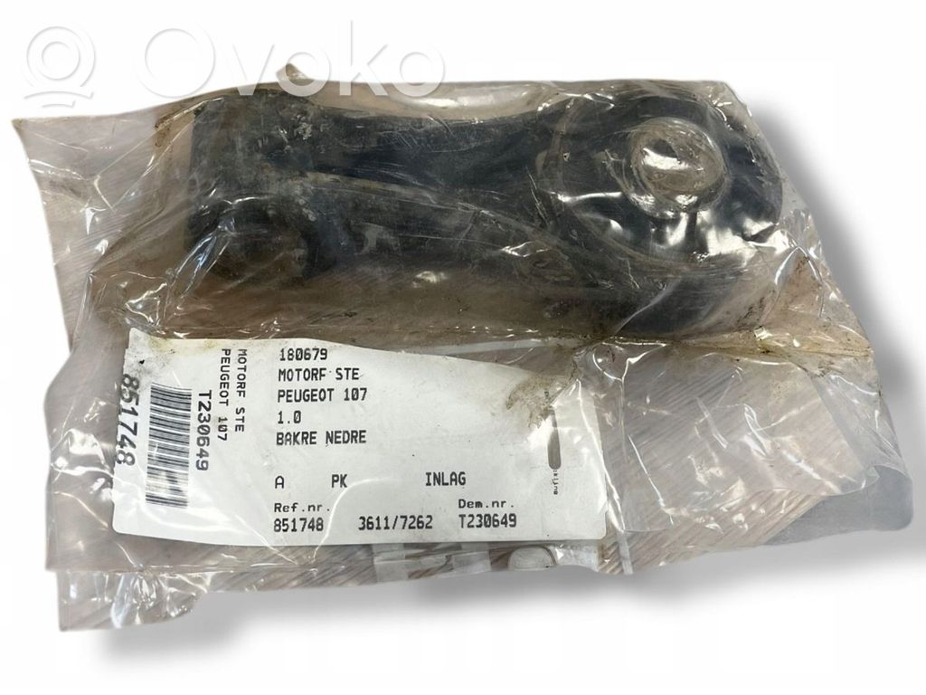 Peugeot 107 Engine mount bracket 