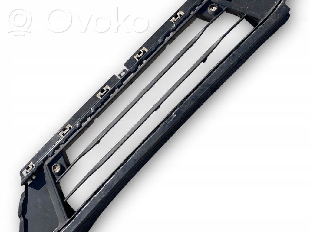 BMW 2 F45 Zaślepka / Osłona haka holowniczego tylna 