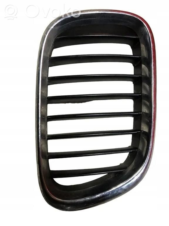 Front grill   8247676,GAT6329