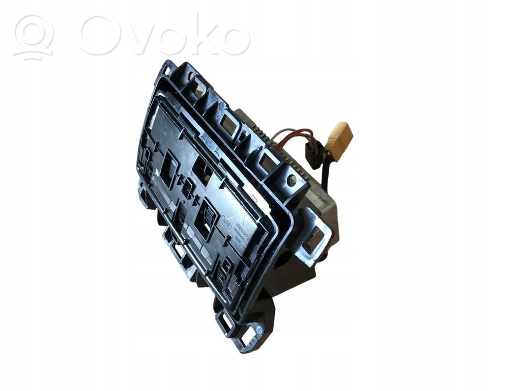 Audi A8 S8 D5 Pridegėjas 