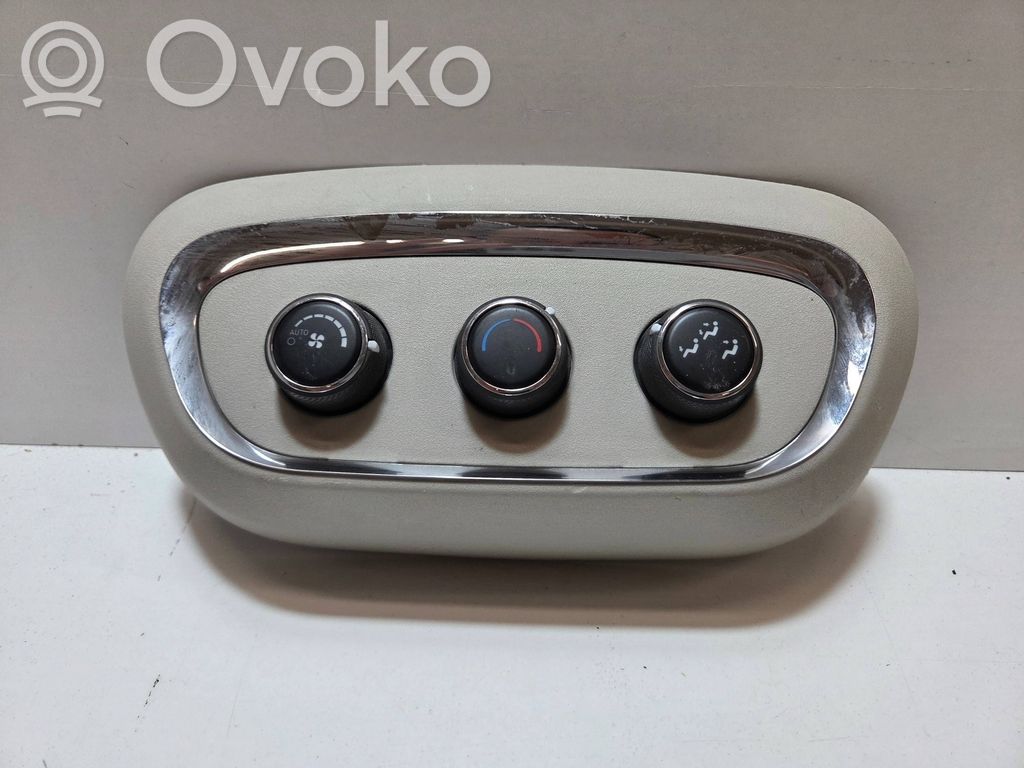 Climate control unit   68158253AD