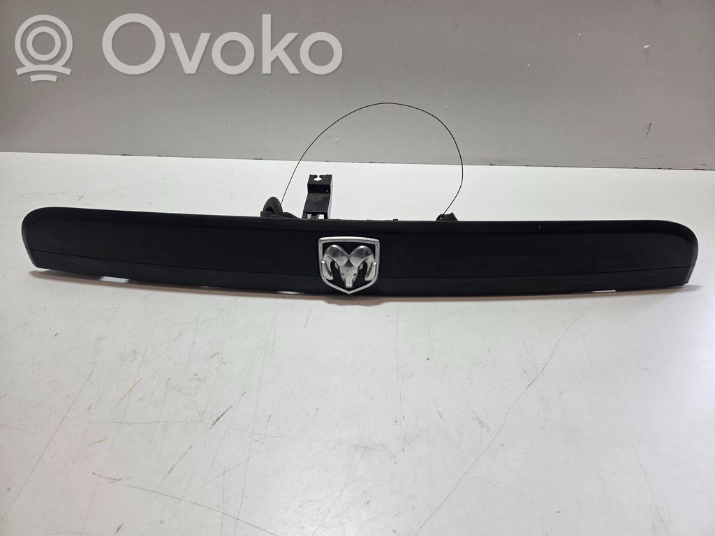 Dodge Caravan Poignée extérieure de porte de chargement 