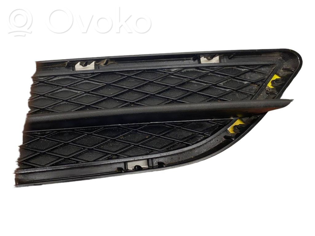 Front bumper lower grill   7138417