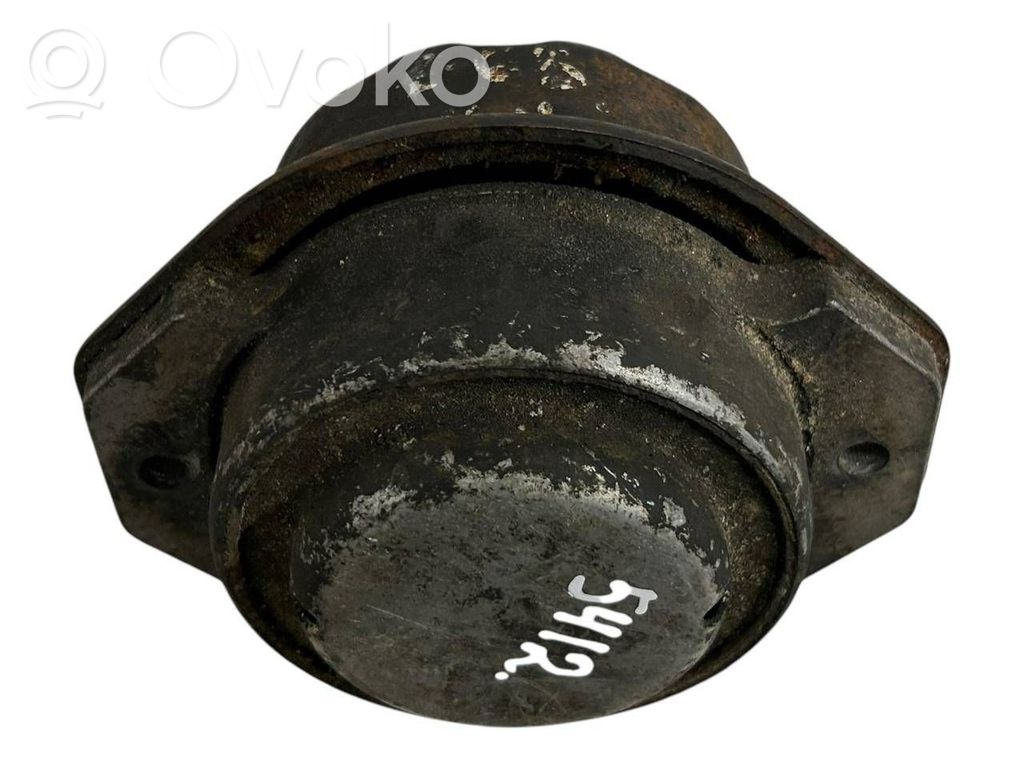 BMW 7 E65 E66 Engine mount bracket 