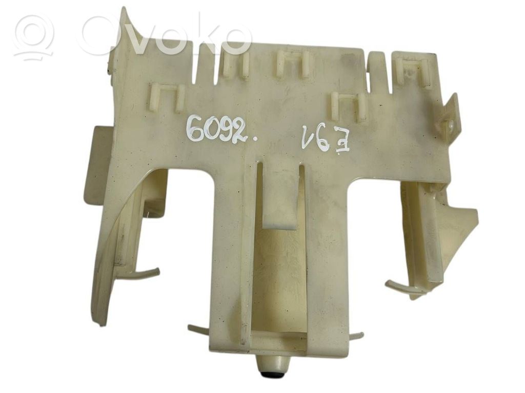 BMW 3 E90 E91 Other engine bay part 