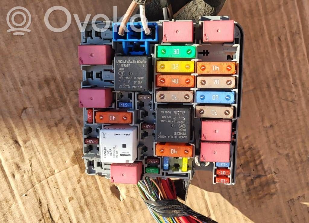 Módulo de fusible   52028777