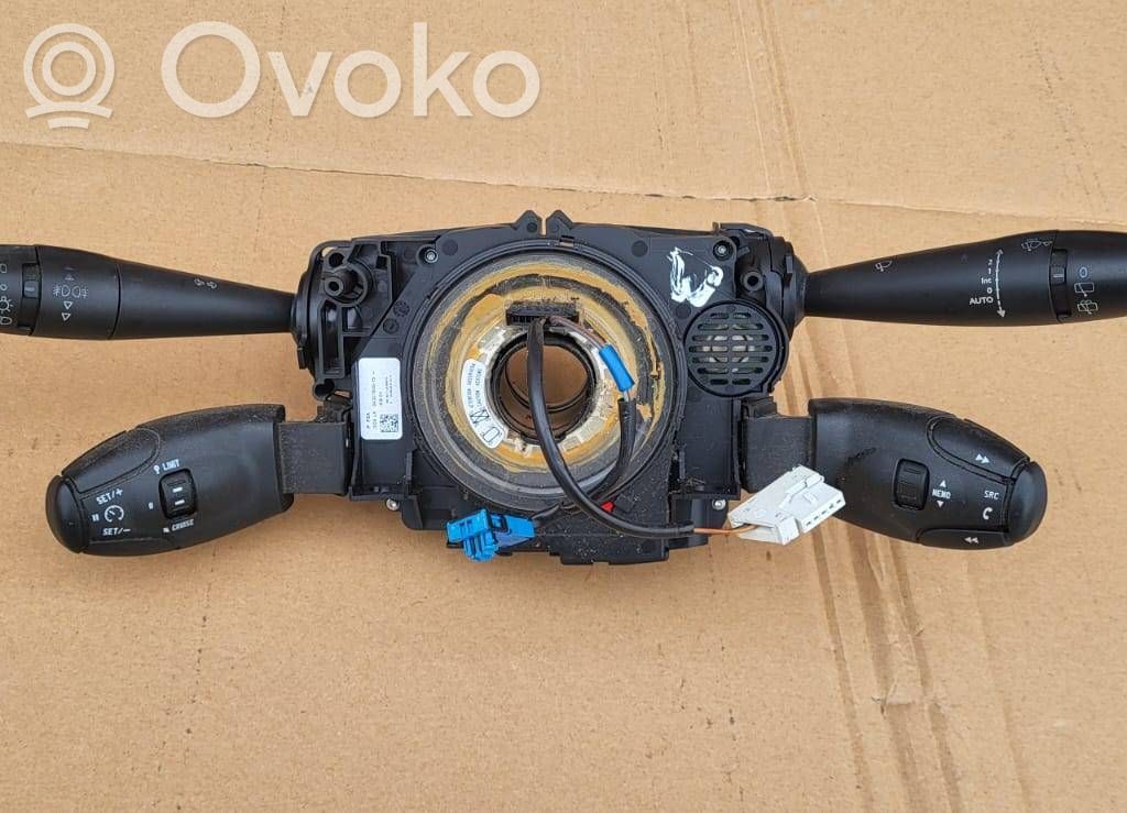 Peugeot 3008 I Interruptor/palanca de limpiador de luz de giro 