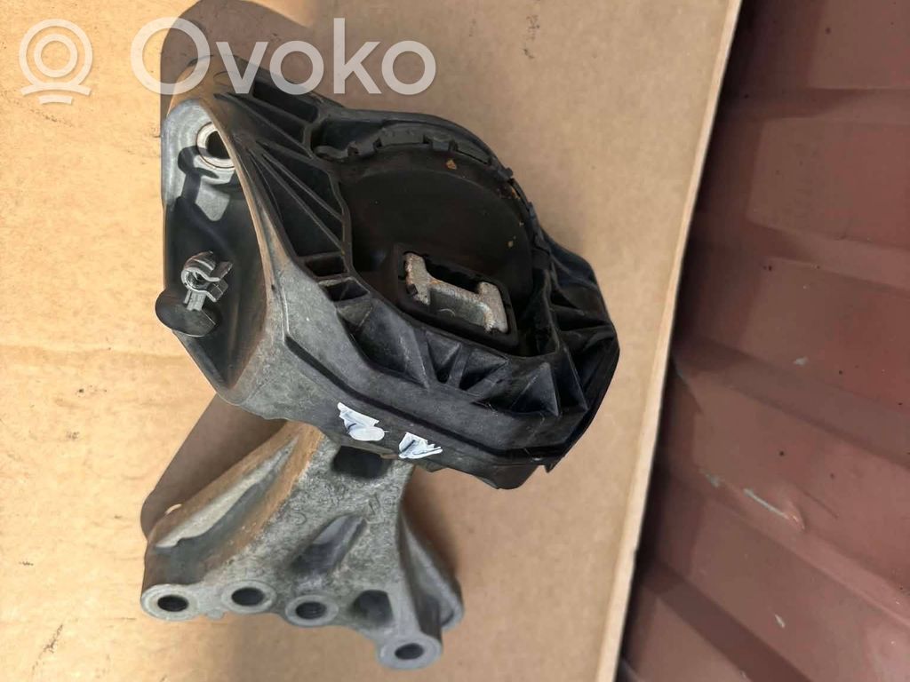 Peugeot 208 I Engine mount bracket 