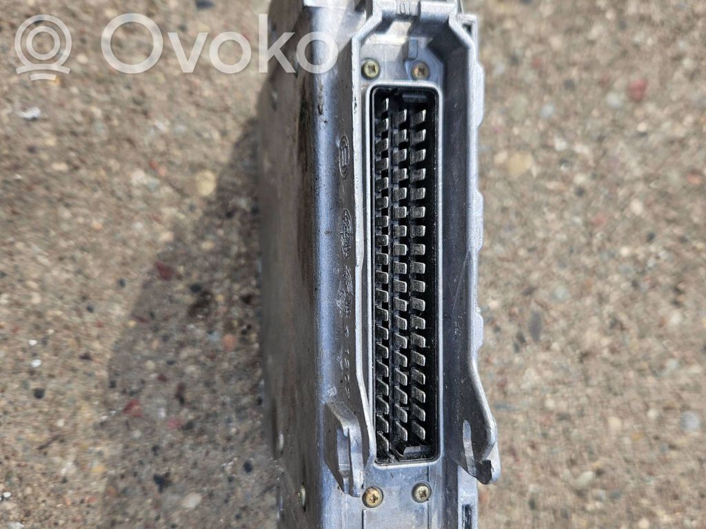 BMW 5 E34 Engine control unit/module 
