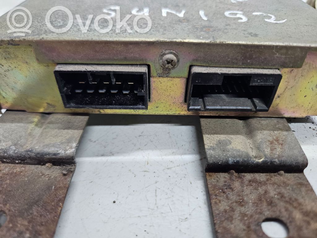 Nissan Sunny Engine control unit/module 