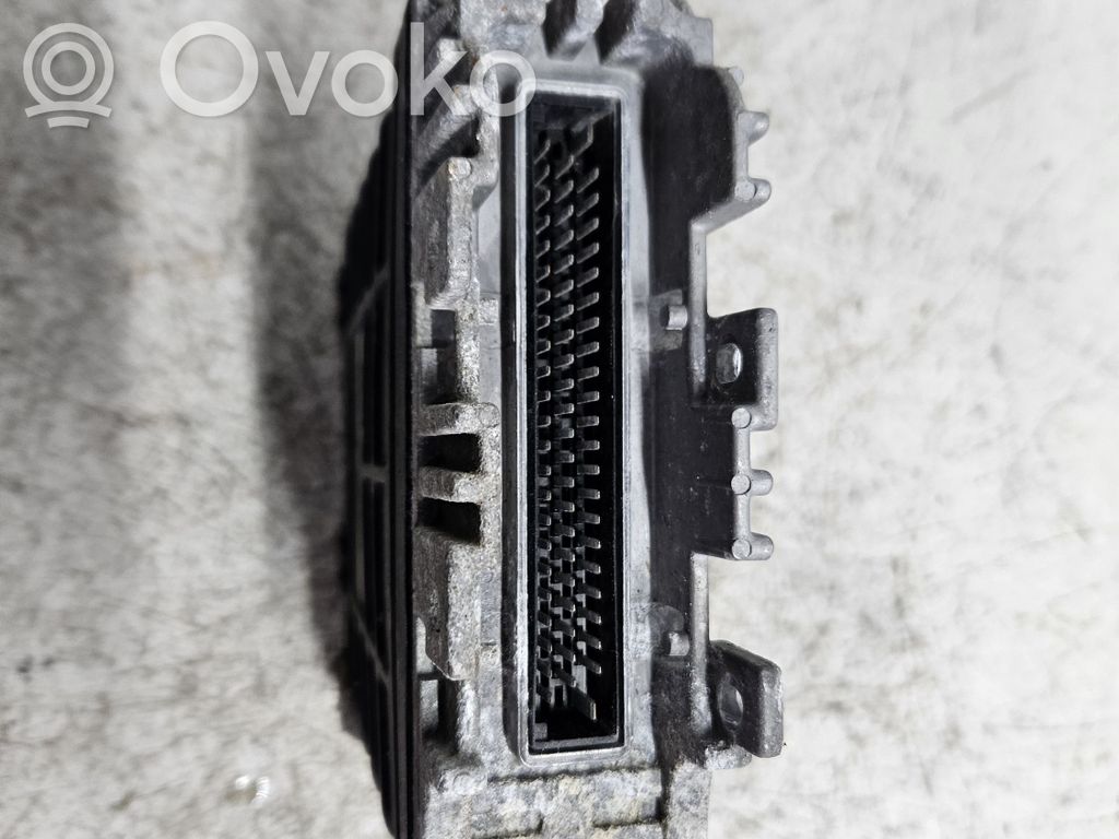 Engine control unit/module   028906021B,12540739,0281001172