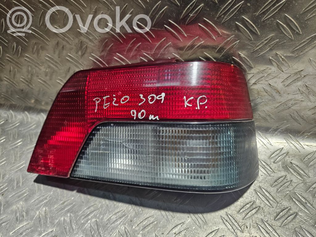 Peugeot 309 Lampa tylna 