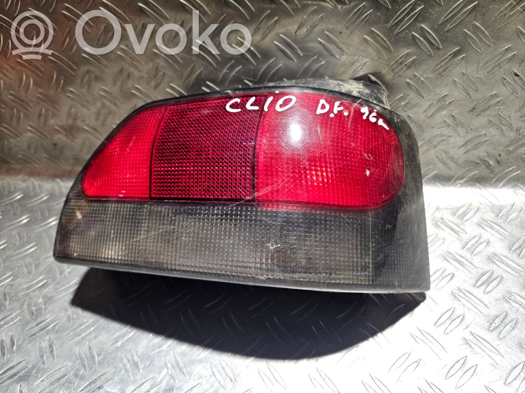 Renault Clio I Rear/tail lights 