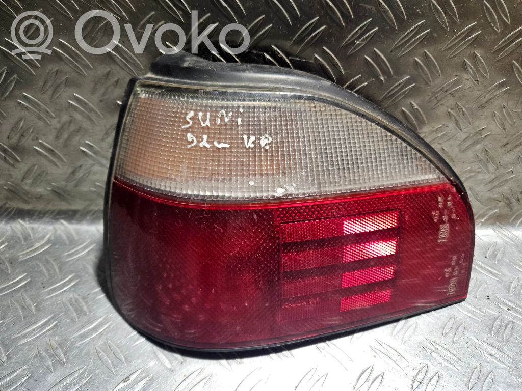 Nissan Sunny Galinis žibintas kėbule 