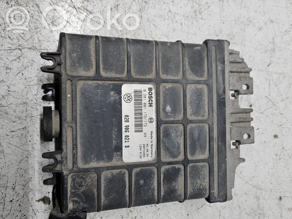 Volkswagen PASSAT B4 Engine control unit/module 