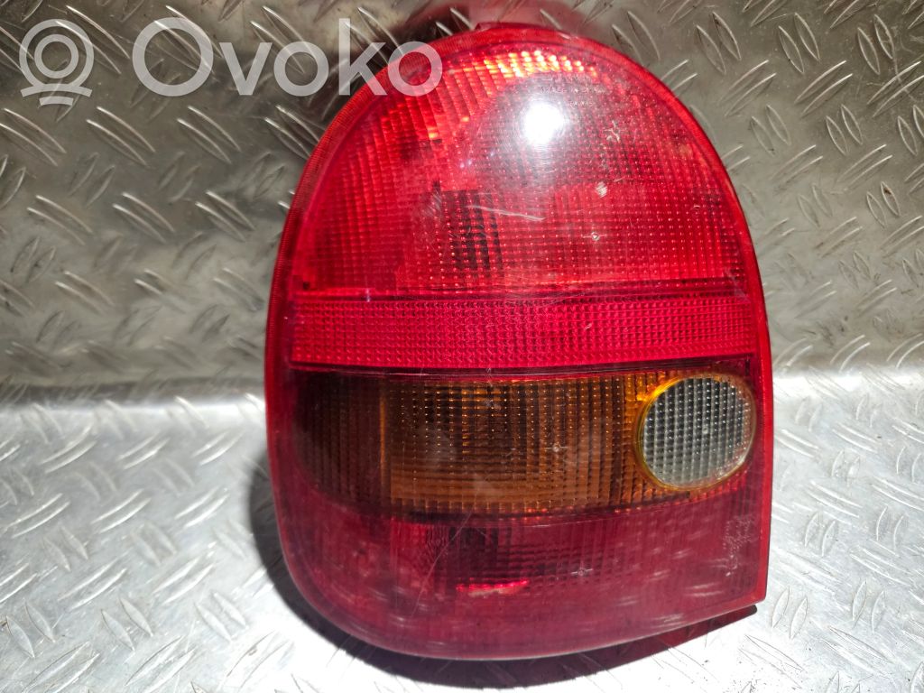 Opel Corsa B Aizmugurējais lukturis virsbūvē 