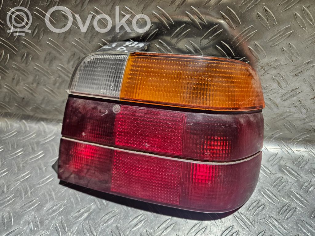 BMW 3 E36 Galinis žibintas kėbule 