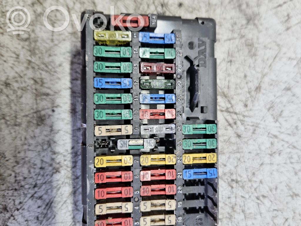 Peugeot 406 Drošinātāju bloks 