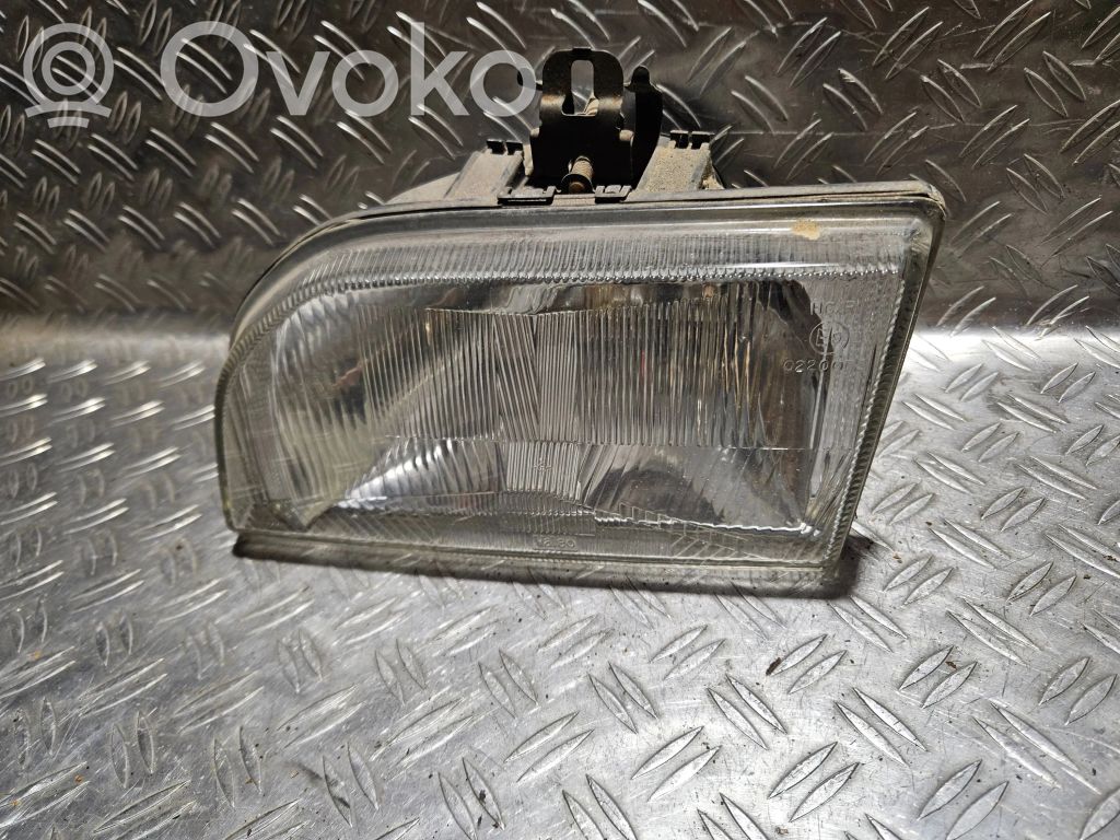 Ford Fiesta Headlight/headlamp 