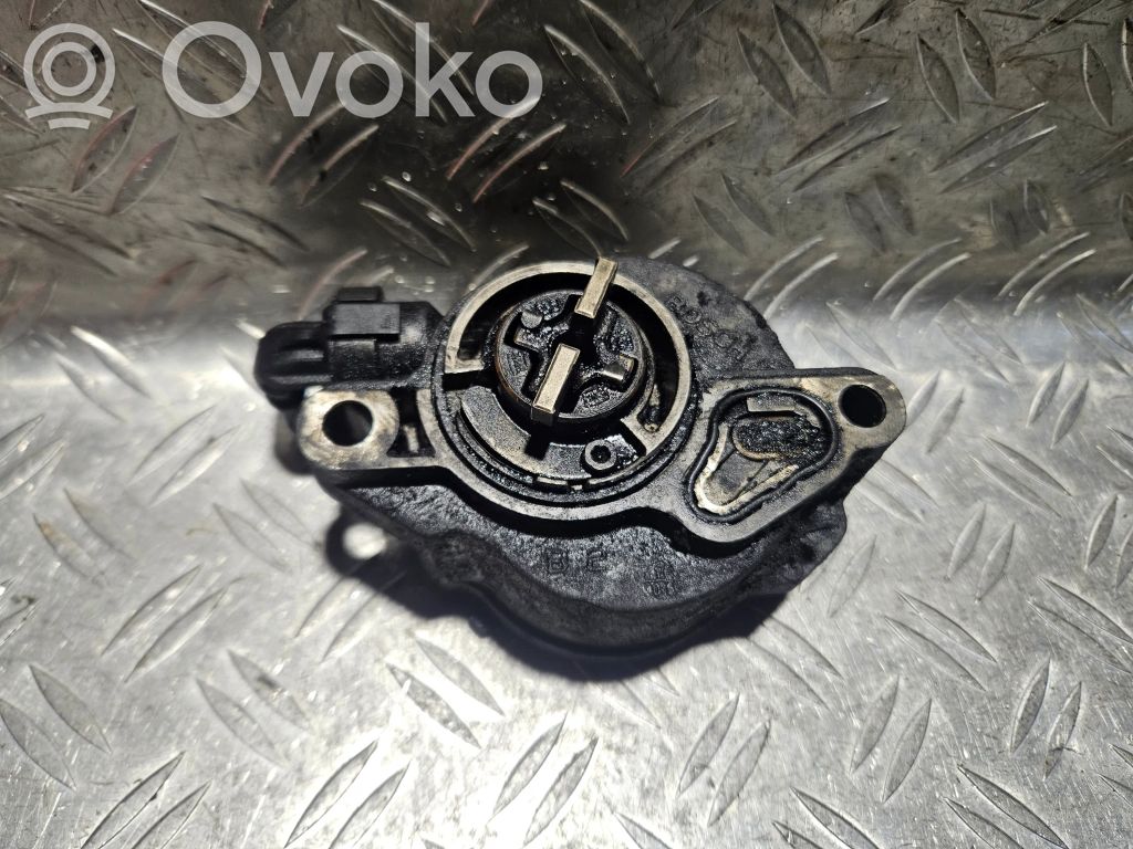 Ford Focus Vacuum pump 