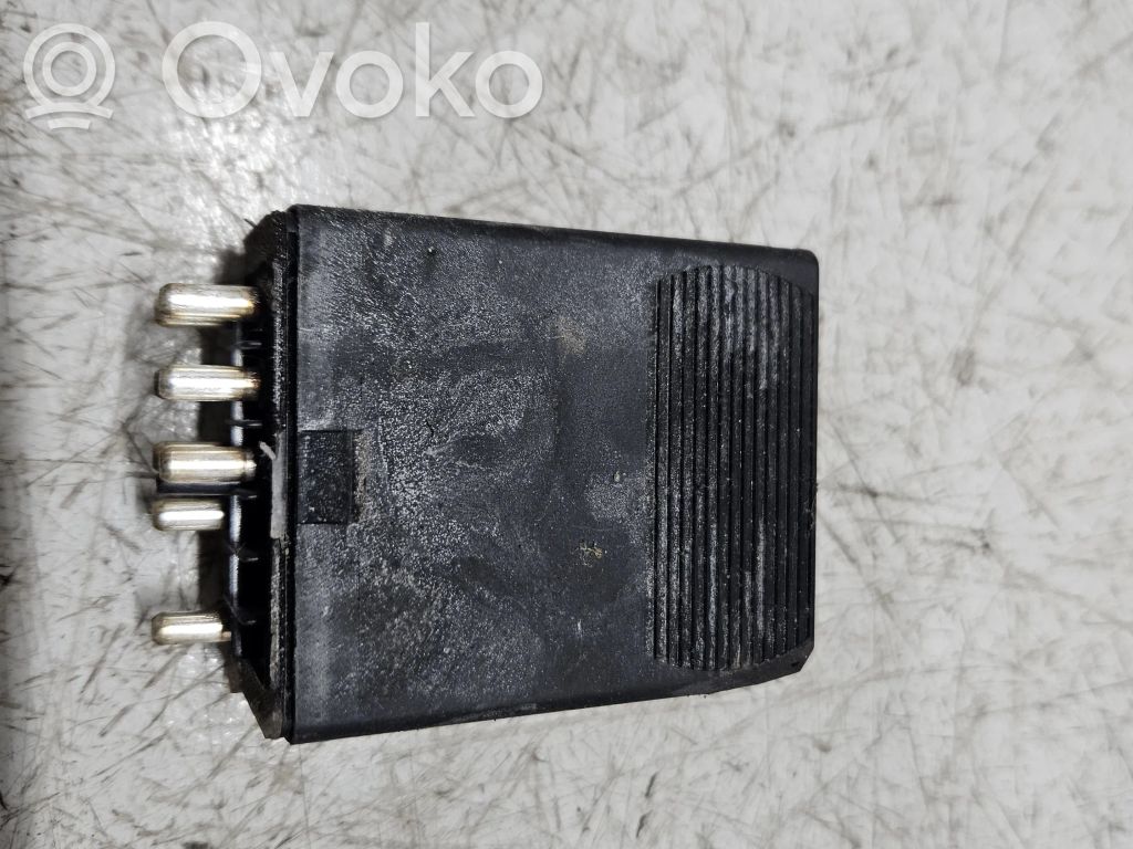 Mercedes-Benz E W124 Other relay 