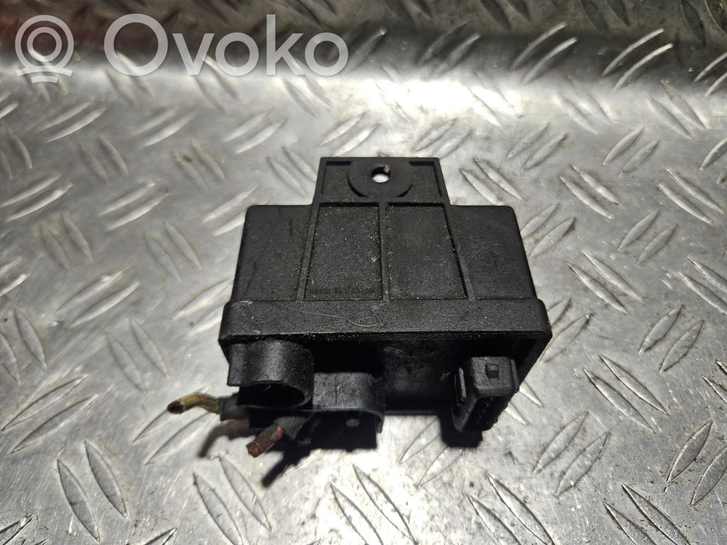 Peugeot 406 Glow plug pre-heat relay 