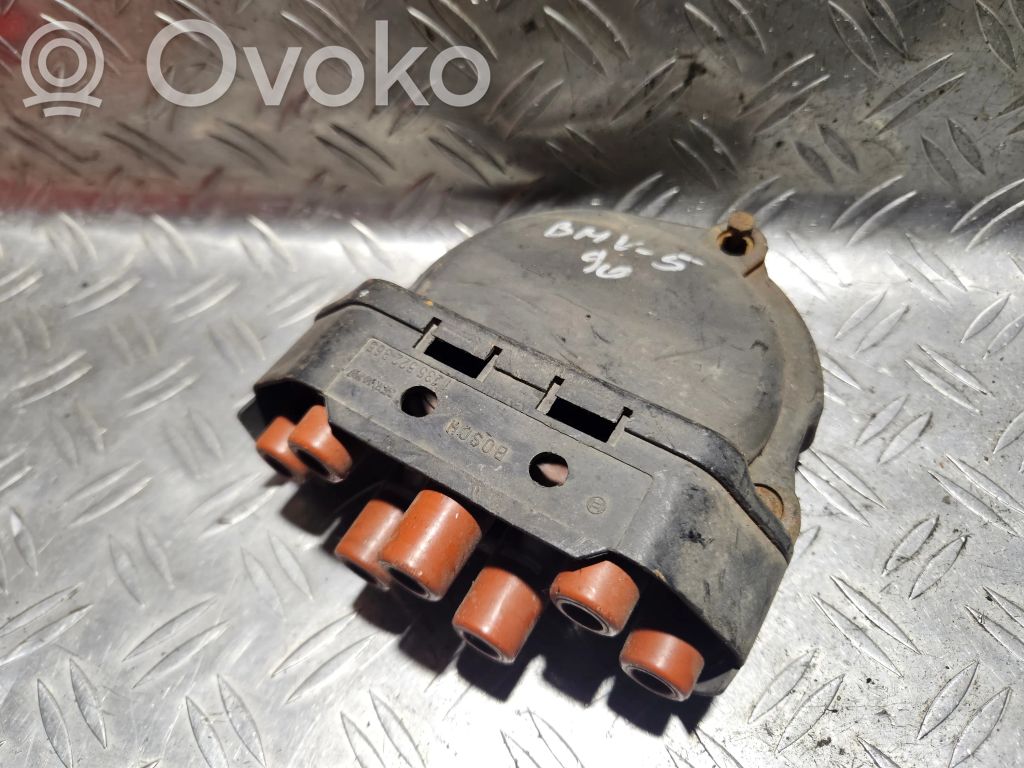 BMW 5 E34 Spark distributor cap 