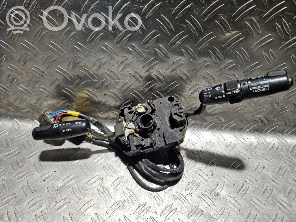 Mitsubishi Eclipse Commodo, commande essuie-glace/phare 