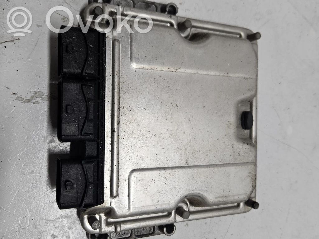 Peugeot 807 Engine control unit/module 