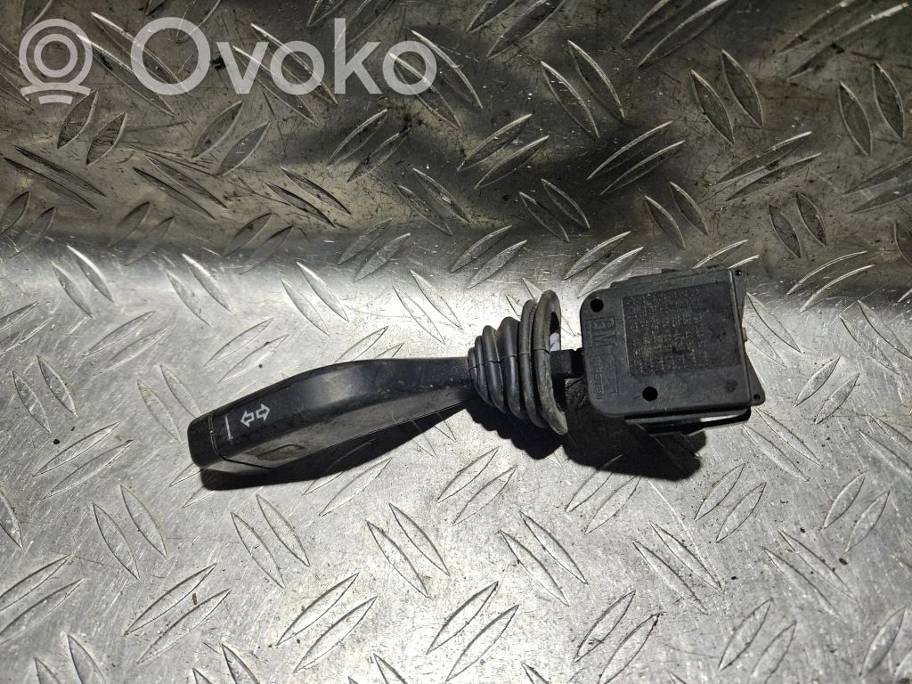 Opel Corsa B Manetka / Przełącznik kierunkowskazów 