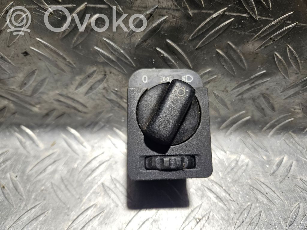 Opel Astra F Light switch 