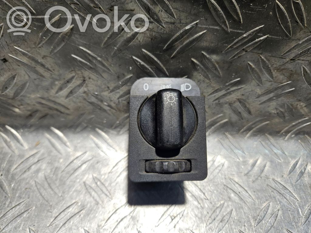 Opel Astra F Light switch 