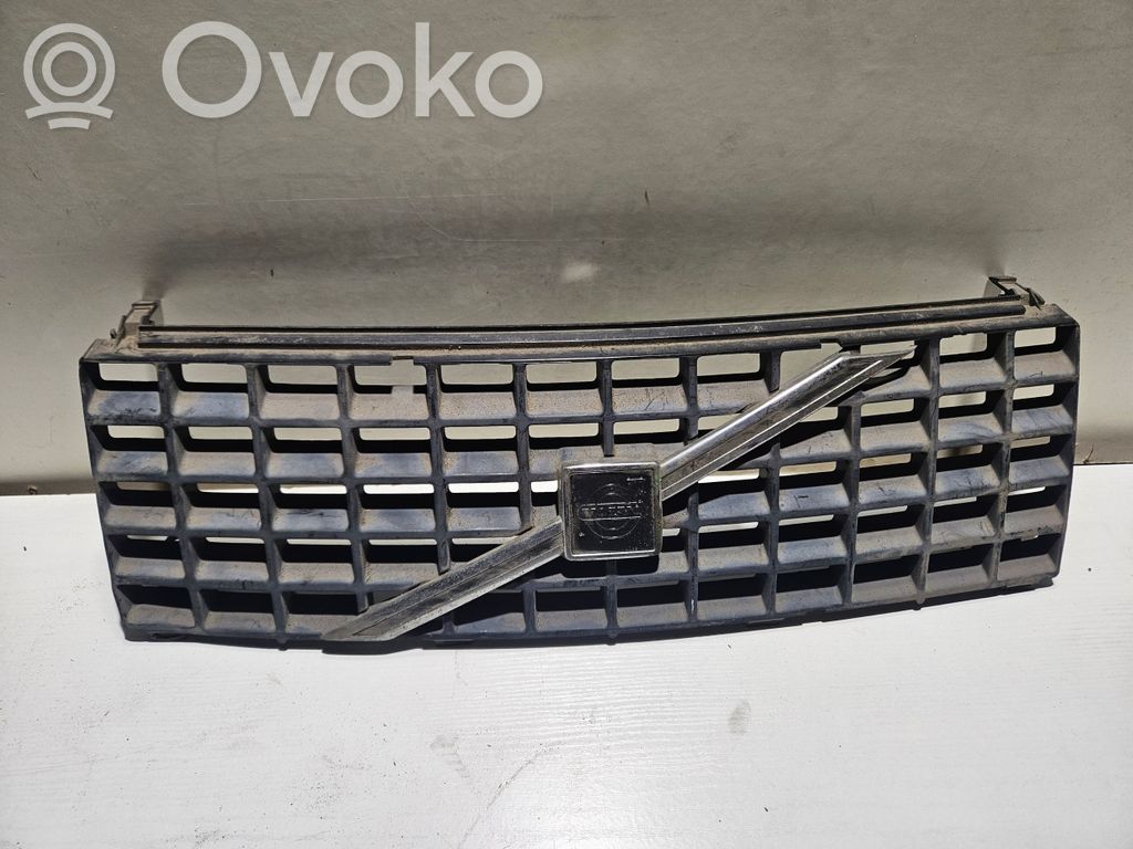 Volvo 440 Front grill 
