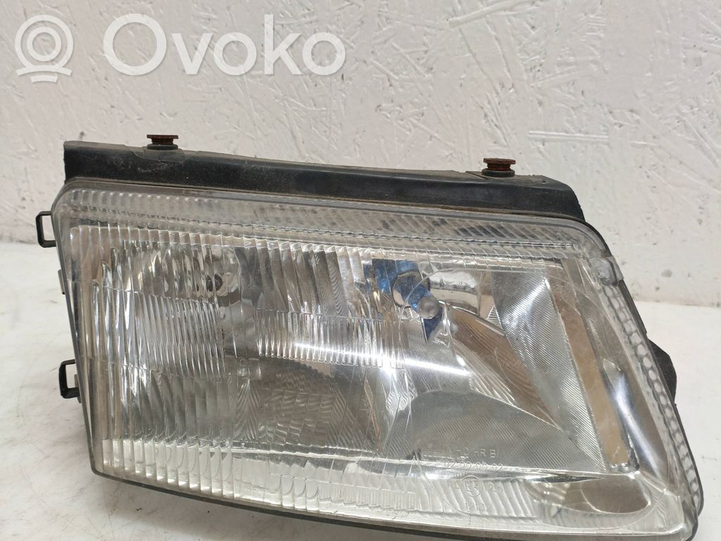 Volkswagen PASSAT B5 Priekšējais lukturis 