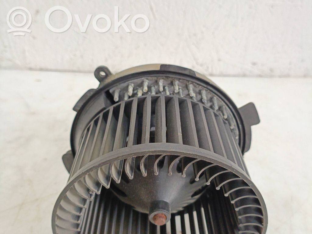 Peugeot 307 Mazā radiatora ventilators 