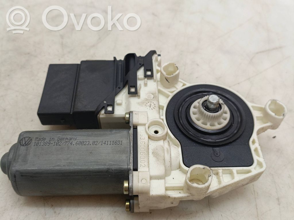 Volkswagen PASSAT B5.5 Rear door window regulator motor 