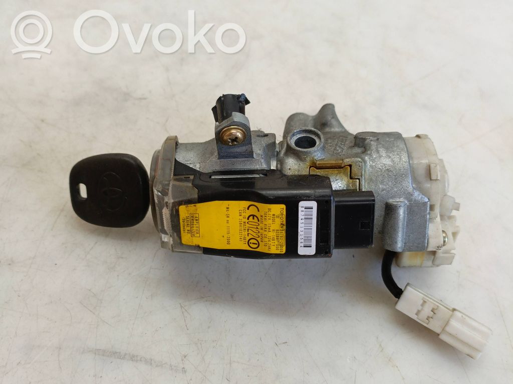 Toyota Avensis Verso Stacyjka 