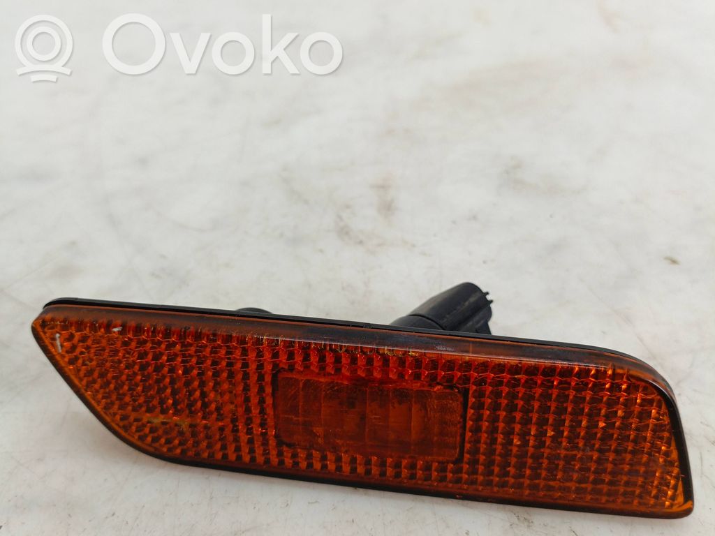 Volvo S80 Front reflector 