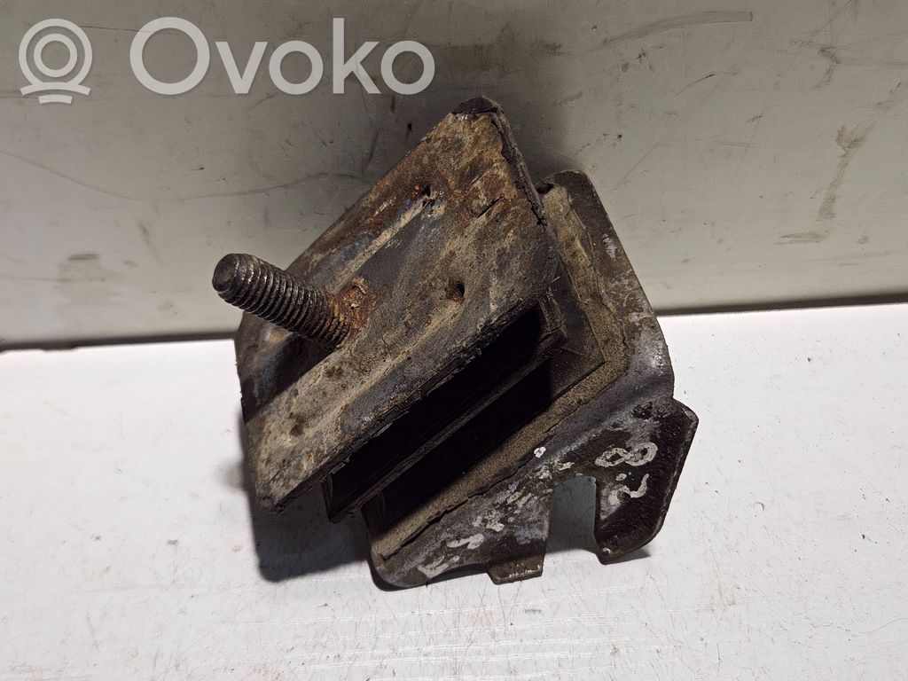 Engine mount bracket   7700759498