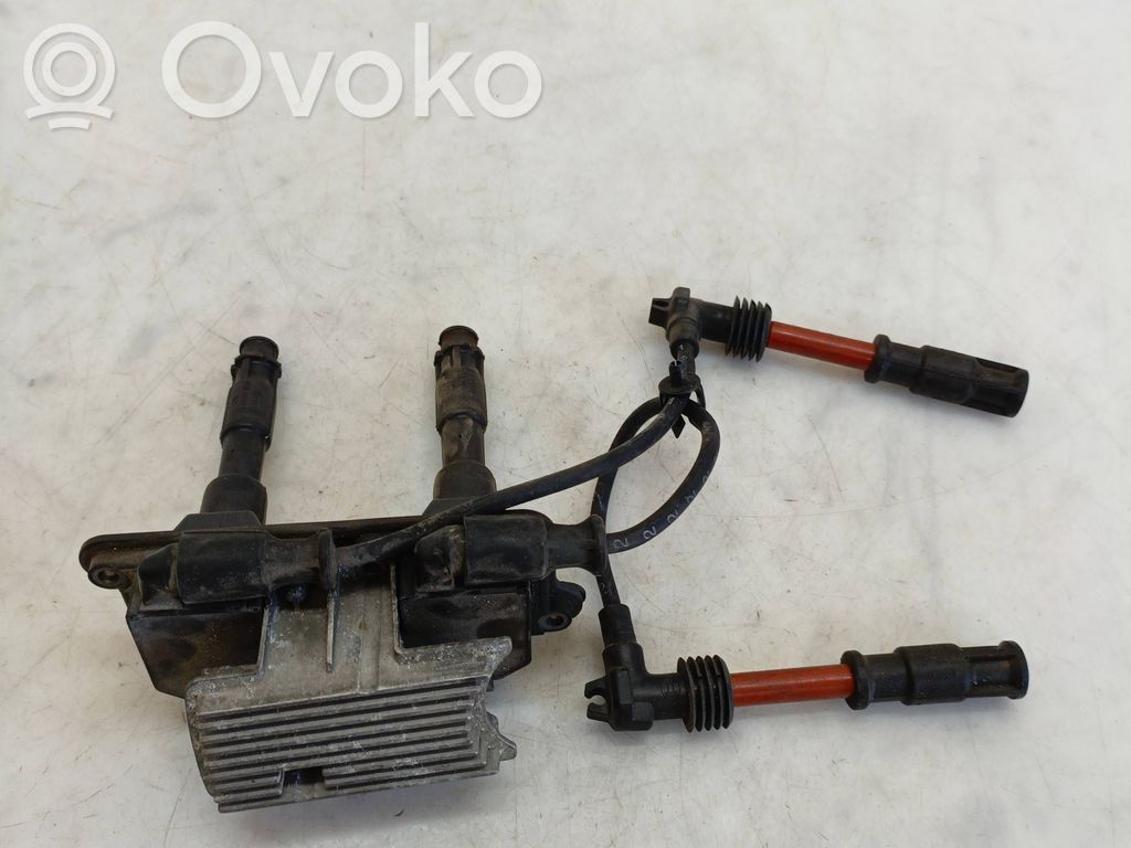 Audi A4 S4 B5 8D Bobine d'allumage haute tension 