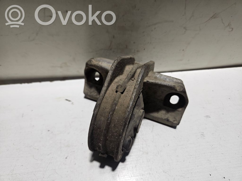 Renault Megane I Engine mount bracket 