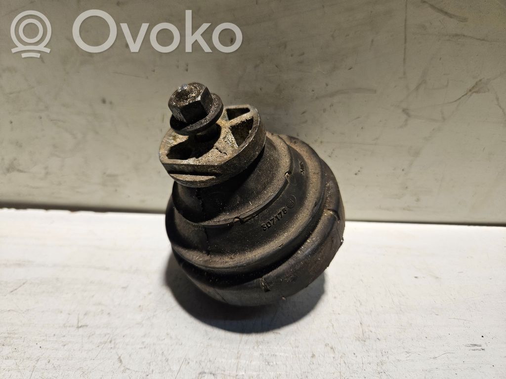 Ford Galaxy Engine mount bracket 