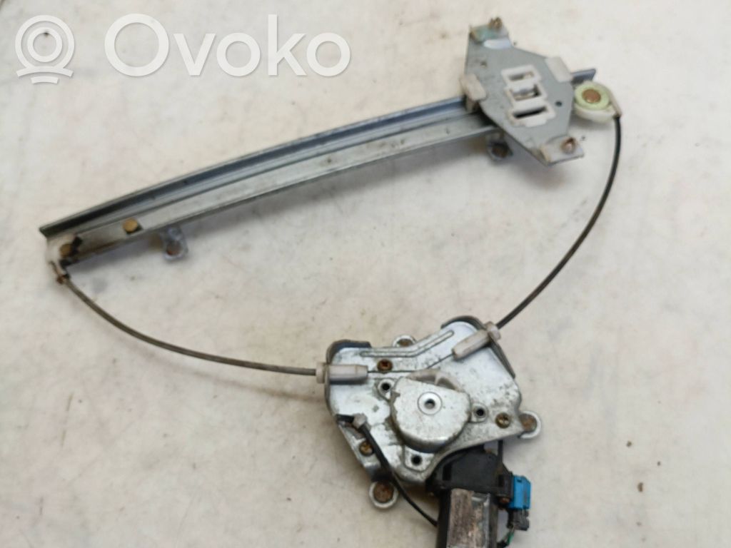 Daewoo Nubira Rear window lifting mechanism without motor 