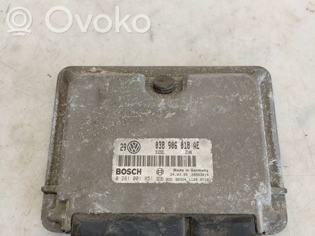 Volkswagen Golf IV Engine control unit/module 