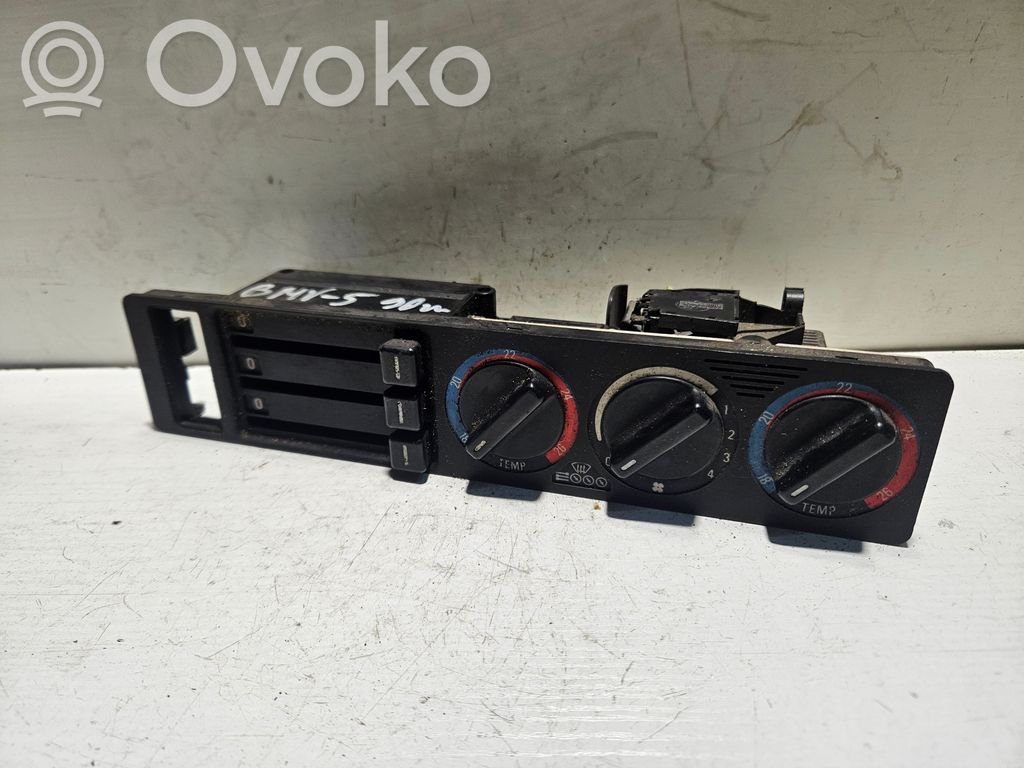 BMW 5 E34 Climate control unit 