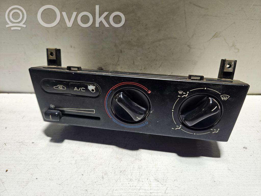 Peugeot 406 Climate control unit 