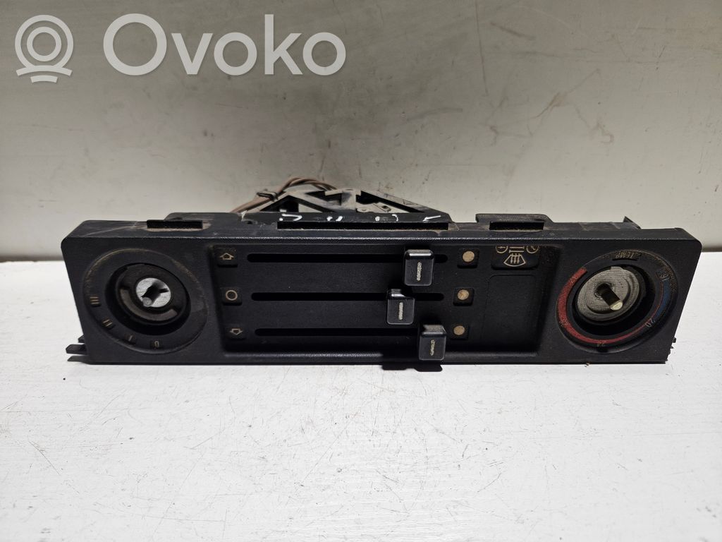 BMW 5 E28 Climate control unit 
