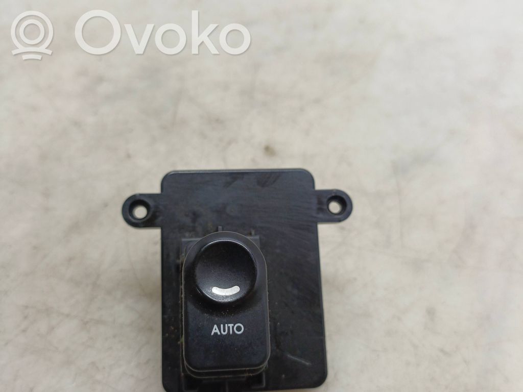 Hyundai i30 Electric window control switch 