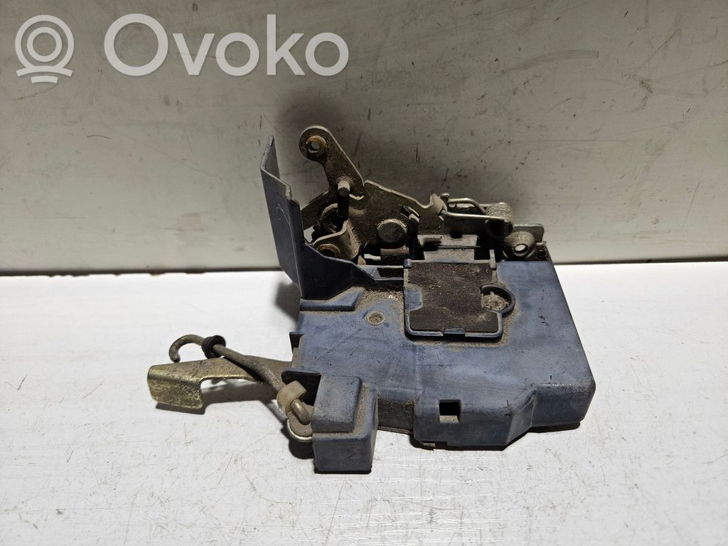 BMW 5 E34 Front door lock 